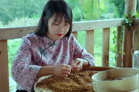 小瓜子做成大产业，年销售额竟超过1亿元视频封面