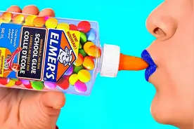 搞笑外国人：返校必备！爆笑的校园小妙招，为校园生活增添乐趣！