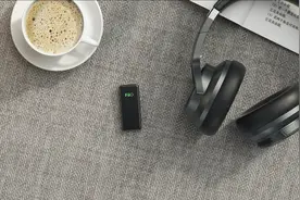 300块就能让手机变身HIFI播放器！飞傲最新蓝牙耳放BTR3K开箱简评视频封面