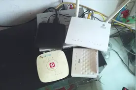 用户反映看电视很模糊，看看宽带师傅是怎么决解这问题的？视频封面