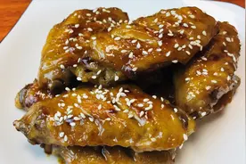 美味的可乐鸡翅 关键是煎的技巧 详细做法 步骤不保留分享给你