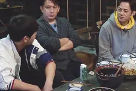 黄磊老师的哲学课堂，趁房价低时买个大的，懂得取舍睿智聪慧视频封面