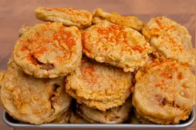 1个茄子3个藕，教你一道炸菜盒，酥香多汁味道绝了！视频封面