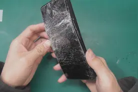 这么烂的手机，居然能把资料导出来，太厉害了！视频封面