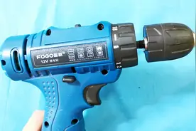 电钻夹头抱死，拧不动拆不下来怎么办？工地电工只用一招就解决了