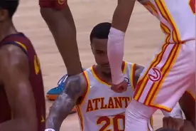 【季前赛十佳球】各种超远三分压哨绝杀！第一简直是复刻死亡隔扣视频封面