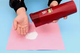 清洗头发加上这一步，7天不洗头发不油也不痒，和刚洗完差不多！视频封面