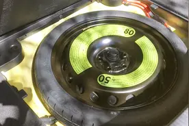 A4L尾箱空间 小备胎使用注意事项