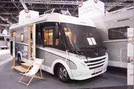 超大超豪华的德福房车，两人太少四人有余，正好是家庭出游好伙伴