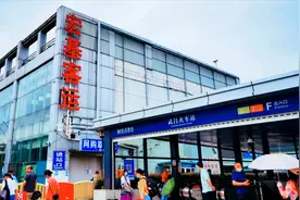 实拍武昌宏基客运站，武汉汽车客运枢纽，看现在乘客多不多？