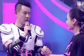 主持人李响今天低调完婚，新娘非孙骁骁，过往求婚视频令人唏嘘！视频封面