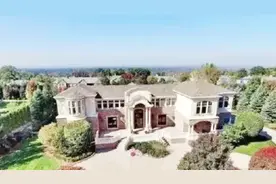 刘欢到底多有钱？欧式独栋别墅，内部设施让人难以置信视频封面