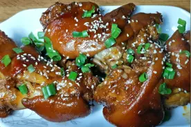 不用高压锅在家做酱猪蹄，色泽味道绝对可以挑战熟食店视频封面