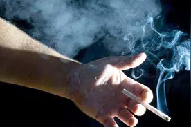 抽烟屋里全是烟味！教你一招，不用开窗，烟味立马消失得干干净净