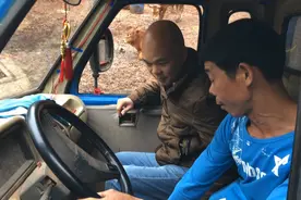 6000买了这台二手的，方向盘版三轮车，开出去很有面子哦视频封面