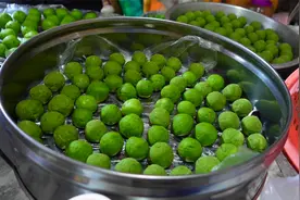 广式艾草糍粑的做法，做好翠绿爽口不发黑，看看有啥诀窍？