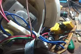 美的豆浆机通电即工作，问题出在哪儿呢？