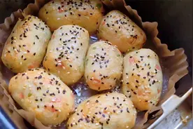 做土豆小吃时，调味料是关键！教你“万能配方”，学会拌啥都好吃