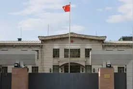 终于来了，中国宣布放宽留学生赴华签证，印媒：2万印留学生返华视频封面