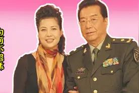 李双江和梦鸽外出聚餐，被曝频频接商演，81岁高龄仍旧不退休视频封面