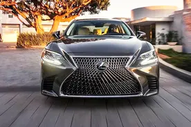 同样是日系豪华品牌，为何雷克萨斯卖得比英菲尼迪好？看完清楚了视频封面