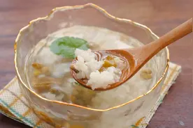 天气太热，教你自制绿豆糯米糖水，成本几元钱，清凉解暑又好喝