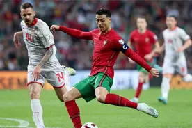 世预赛-B费双响C罗若塔助攻 葡萄牙2-0北马其顿进军世界杯视频封面