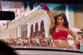 秋名山车神疯狂飙车，大牌明星云集，看得热血沸腾，盘点赛车