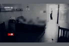 男子大白天嘴叼香烟持刀行凶 警方还原湖北妇产科杀人事件始末视频封面