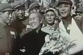 《战上海》刘义率部投降，上海解放，重新回到了人民的怀抱。