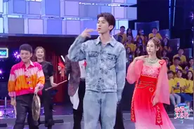 蔡徐坤教快本全员跳《情人》，全员扭动，气氛升温！|快乐大本营视频封面