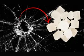 电影拍摄的6个“造假”秘密，一碰就碎的玻璃竟是糖做的？视频封面