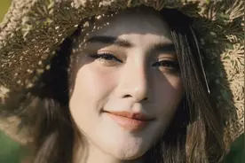 【4K超清模特写真】泰国WARAPORN系列模特Mui田园写真