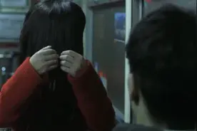 女孩的脸长在后脑勺，掀开头发一看，让人崩溃视频封面