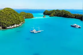 湖边美景+优美纯音乐：自己选的路跪着也要走完