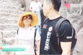 老婆：你看看人家老公嘛。老公：不用可怜他，走。这情商，服了