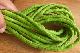 炒豇豆角，最忌焯水和直接炒，教你一招，营养入味，天天吃都不腻视频封面