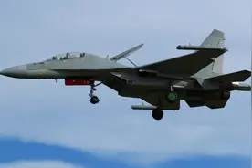 世界唯二！中国歼-16D电子战机正式亮相，珠海航展“意外之喜”视频封面