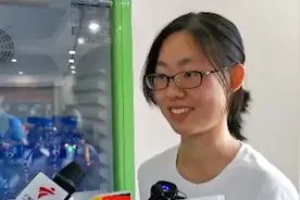 广州这位爱玩的高分女学霸，清华北大任挑：我从来不刷题视频封面