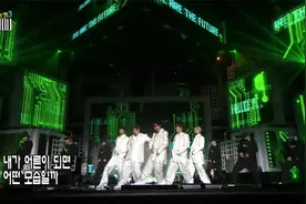 嗨疯了！H.O.T重聚《We Are The Future》敢信吗！他们都40多岁了视频封面