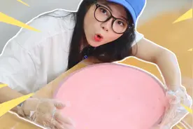 买光超市的大大卷泡泡糖，把它们全部拆开，卷成一个超大泡泡糖？