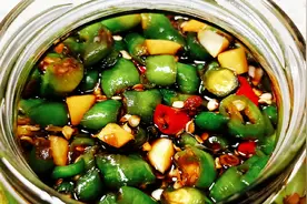 腌制新鲜青辣椒还是这个方法好，年年做，配方秘诀告诉你，太棒了