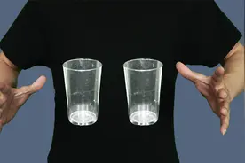 让杯子飞起来？揭秘民间魔术绝活！现场看5遍也猜不到