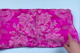 压箱底40年的老被面，动动手来个创意改造，出门彰显气质