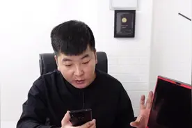 收到网友价值3万的外星人电脑，玩CF都卡到底怎么回事？视频封面