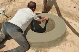 陕北农村养羊人，黄土坑里做水窖，今天有模有样的成功！