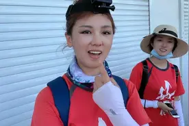 苏州太湖东山徒步，这伙美女比较多，瞬间把我PK掉，在一起真热闹