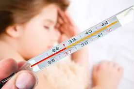 总感觉身体发热，但量体温正常是怎么回事？听听医生的解释