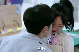 这是真情侣吧？男演员吻一次不够还想接着吻，女方害羞直呼：别闹视频封面