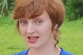 盘点老外谈中国绿卡有多难拿，外国媳妇听完直言想放弃，太难了！视频封面